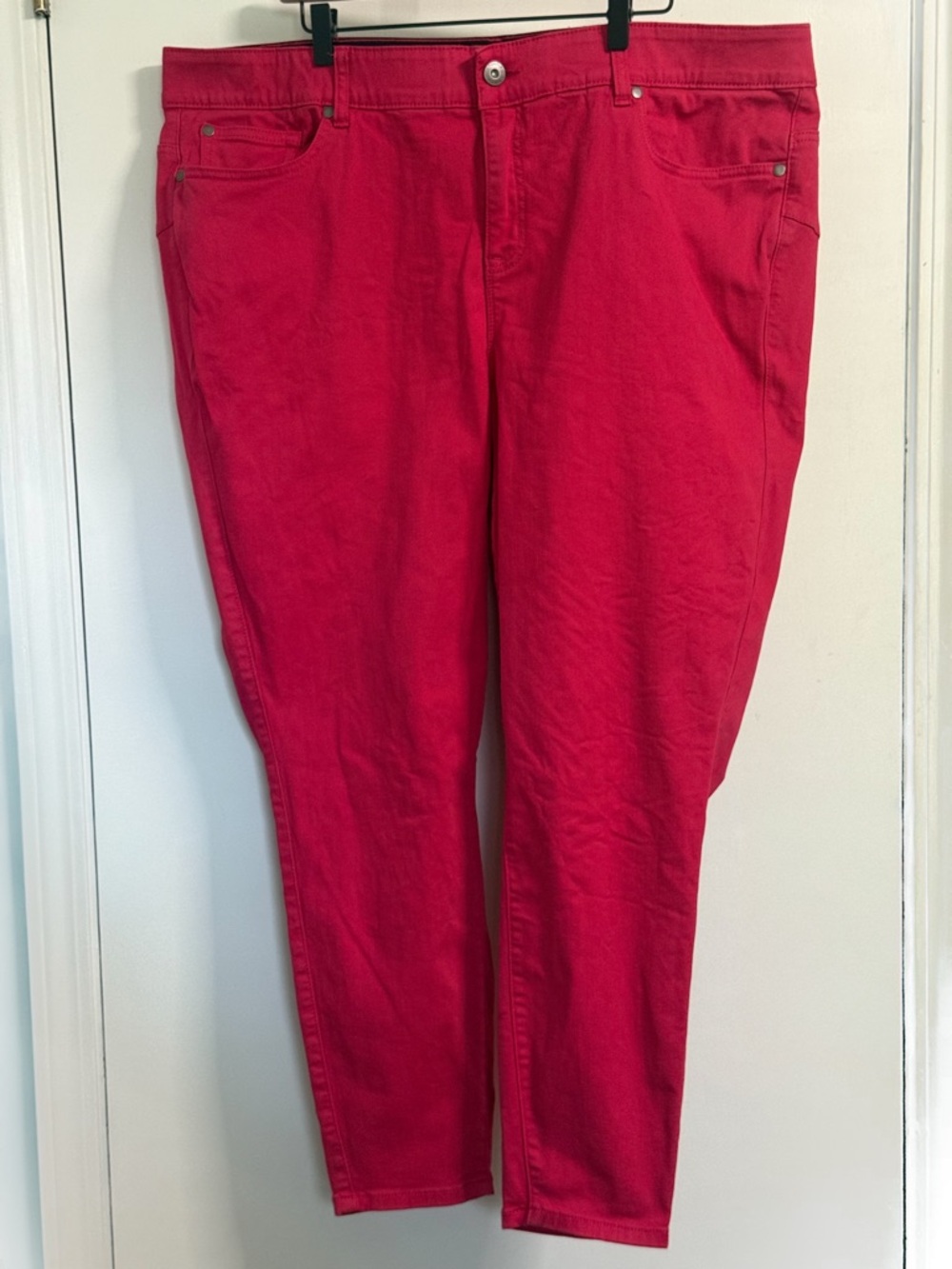 Torrid Bombshell Skinny Jeans 24R Fuchsia Red Stretch Denim